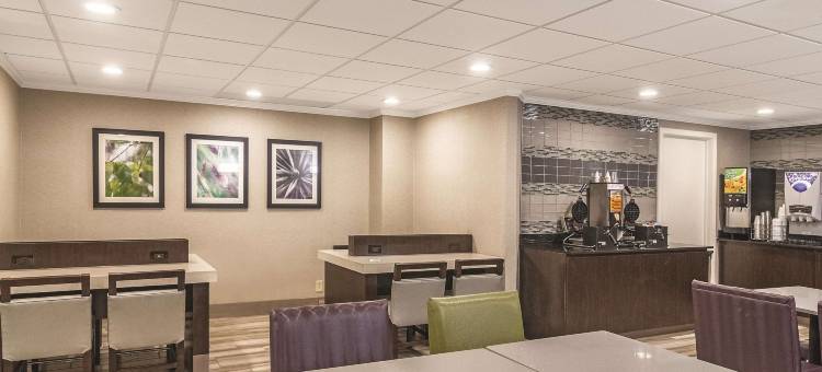 不伦瑞克佐治亚蔚景温德姆酒店/I-95州际公路(Wingate by Wyndham Brunswick GA / I-95)图片