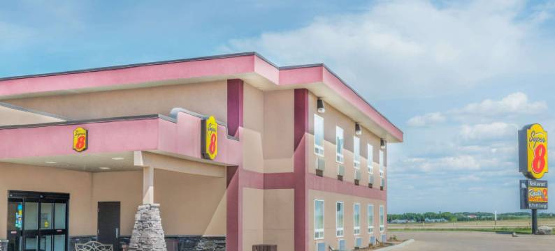 因尼斯费尔速8酒店(Super 8 by Wyndham Innisfail)图片