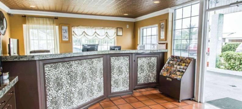 伊克诺旅馆-可可比奇海滩近海港(Econo Lodge Cocoa Beach - Near the Port)图片