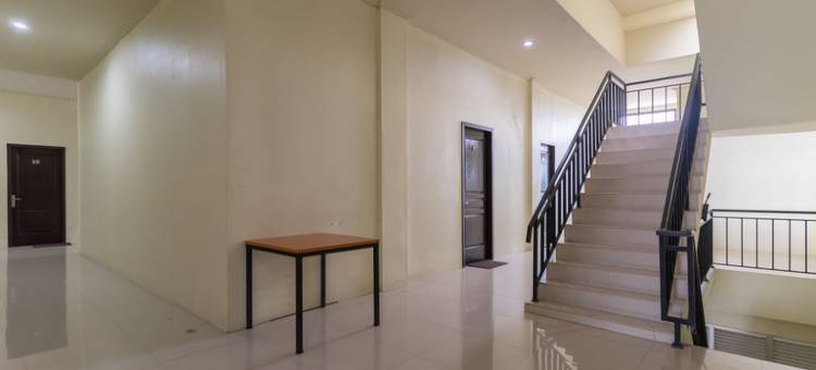 红多兹伊斯兰酒店-近占碑转运市场(RedDoorz Syariah Near Transmart Jambi 2)图片