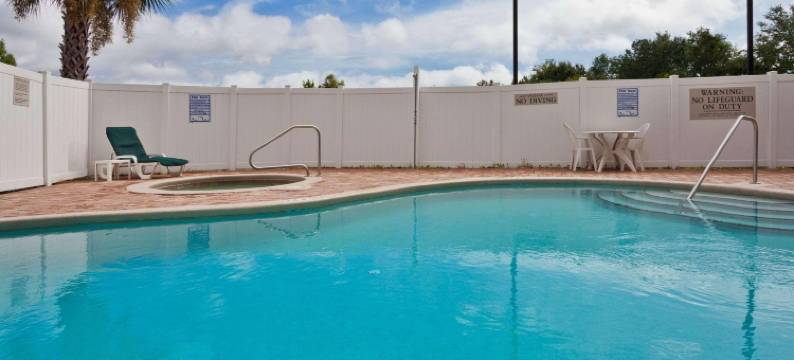 布卢明顿诺莫尔卡尔森江山旅馆套房(Country Inn & Suites by Radisson, Jacksonville West, FL)图片