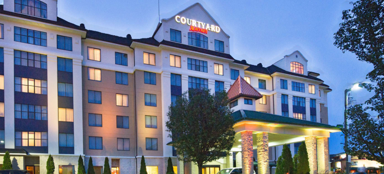 长岛麦克阿瑟机场万怡酒店(Courtyard Long Island MacArthur Airport)图片