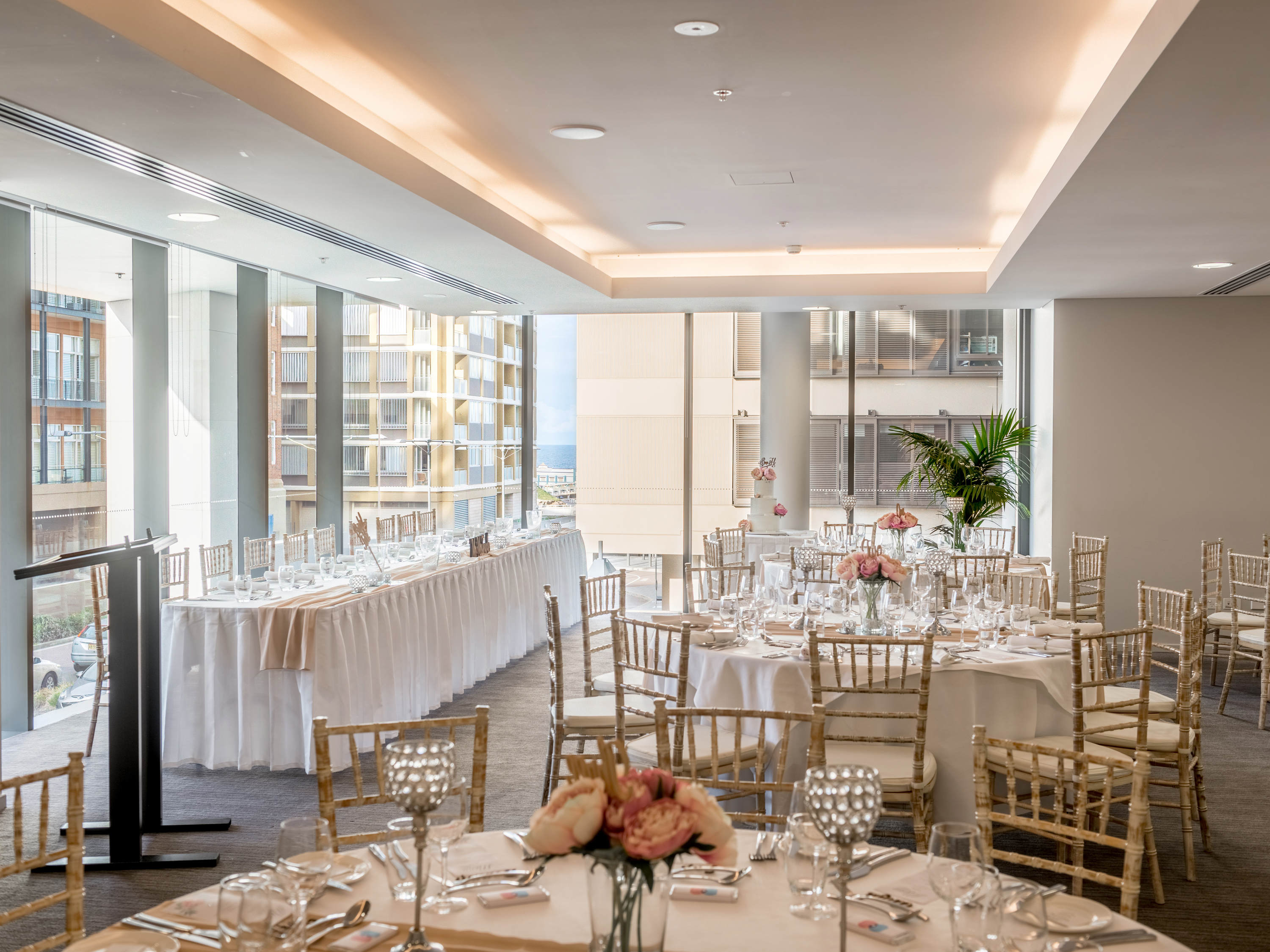 Novotel Newcastle Beach Over view