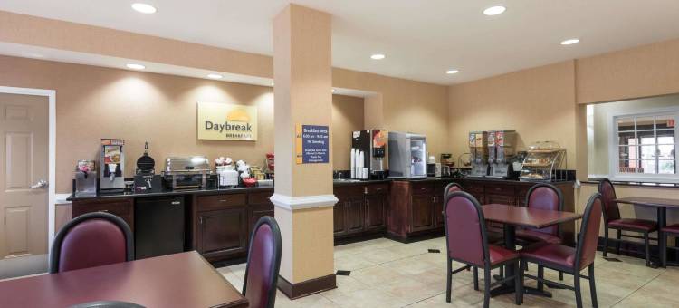 普拉特维尔蒙哥马利戴斯套房酒店(Days Inn & Suites by Wyndham Prattville-Montgomery)图片