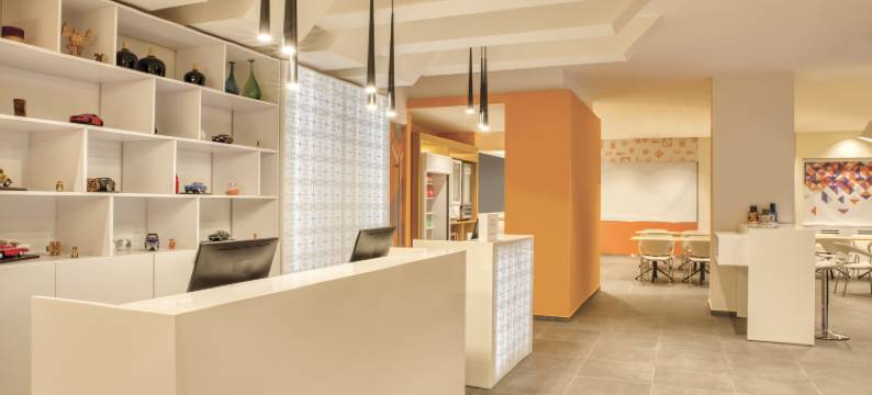 普埃布拉伊克斯普兰达嘉年华快捷酒店(Fiesta Inn Express Puebla Explanada)图片