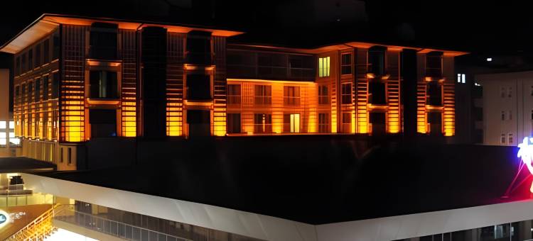 特拉布宗亚丽公园酒店(Anemon Kent Trabzon Otel)图片