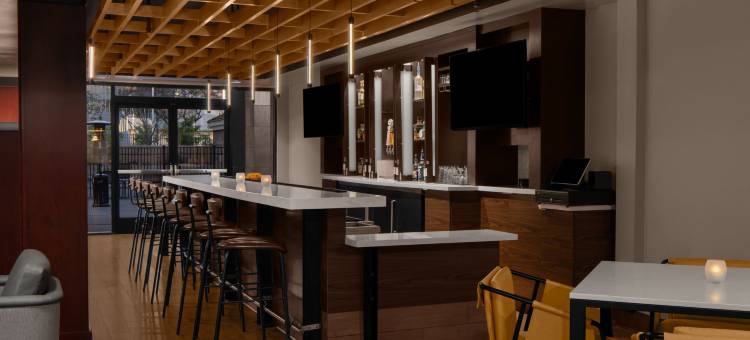 圣迭戈中心万怡酒店(Courtyard San Diego Central)图片