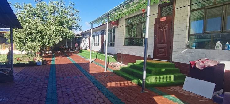 房东丶小白客栈(沿河路分店)图片