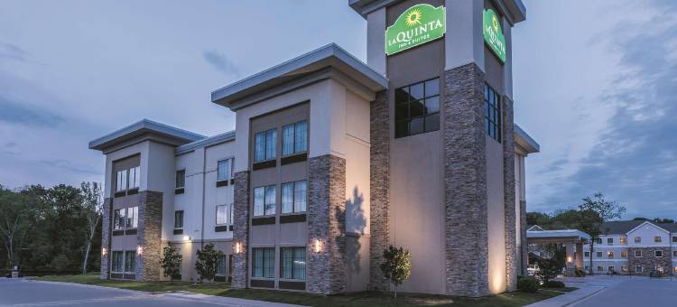 泰勒大学区拉昆塔温德姆套房酒店(La Quinta Inn & Suites by Wyndham Tyler - University Area)图片