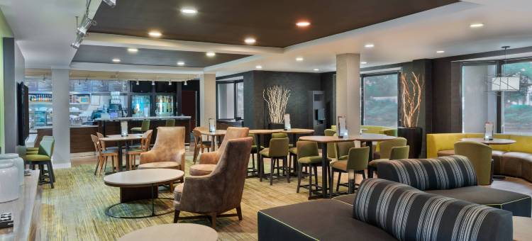 拉斐特机场万怡酒店(Courtyard Lafayette Airport)图片