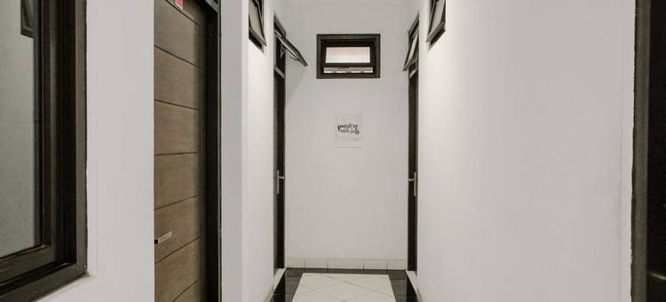 OYO Life 2744 Qudsi宾馆(OYO Life 2744 Guest House Qudsi)图片