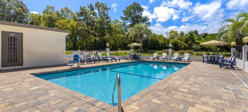 莱德森萨默维尔查尔斯顿戴斯酒店(Days Inn by Wyndham Ladson Summerville Charleston)图片