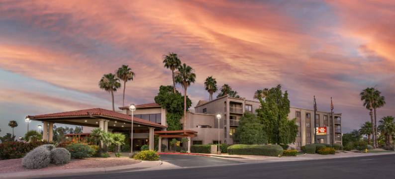 斯科特斯德雷鸟贝斯特韦斯特优质套房酒店(Best Western Plus Scottsdale Thunderbird Suites)图片