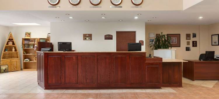 奥罗莫克托戴斯酒店及会议中心(Days Inn by Wyndham Oromocto Conference Centre)图片