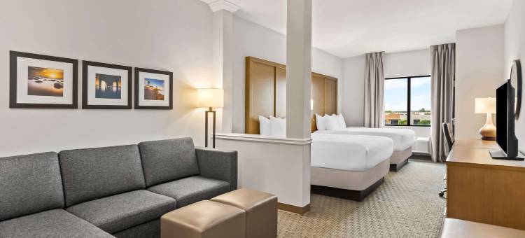 斯图尔特-哈钦森岛舒适套房酒店(Comfort Suites Stuart-Hutchinson Island)图片