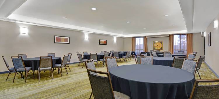 什里夫波特机场万怡酒店(Courtyard Shreveport Airport)图片