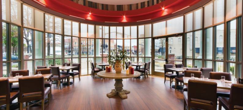 阿拉巴马塔斯卡卢萨市中心希尔顿安泊酒店(Embassy Suites by Hilton Tuscaloosa Alabama Downtown)图片