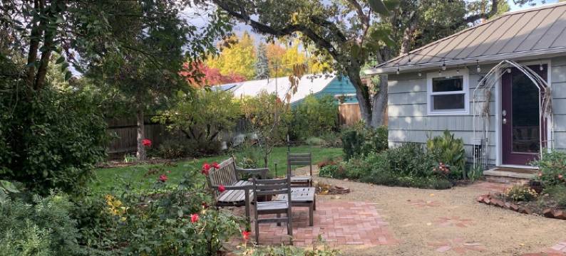 Hillcrest Nest图片