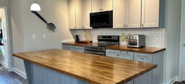 北卡加斯托尼亚格蕾丝·德拉尼度假. 迷人三卧室度假屋(Grace Delani Getaway. Charming 3 bedroom home located in Gastonia, NC.)图片