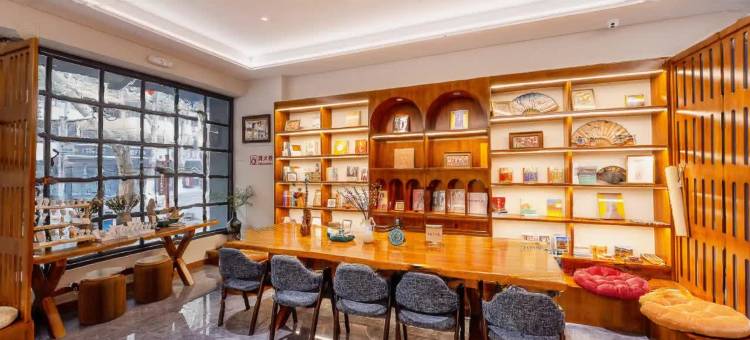 敦煌云景酒店(沙洲夜市店)图片