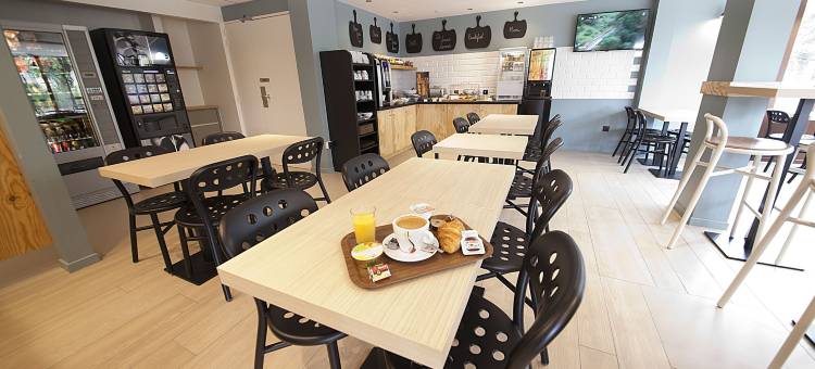 埃森蒂尔阿凡尔纳布里特酒店 - 莱蒙费朗南部(Brit Hotel Essentiel Arverne - Clermont-Ferrand Sud)图片