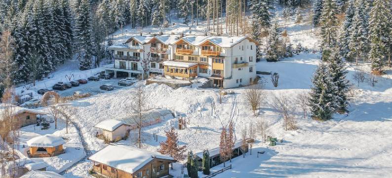 盖尔特恩罗斯恩豪弗克特兹海尔酒店(Gartenhotel Rosenhof Bei Kitzbühel)图片