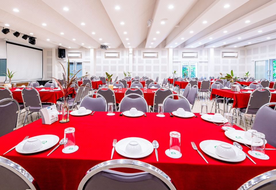 Baan Klang Aow Beach Resort Hotel Overview