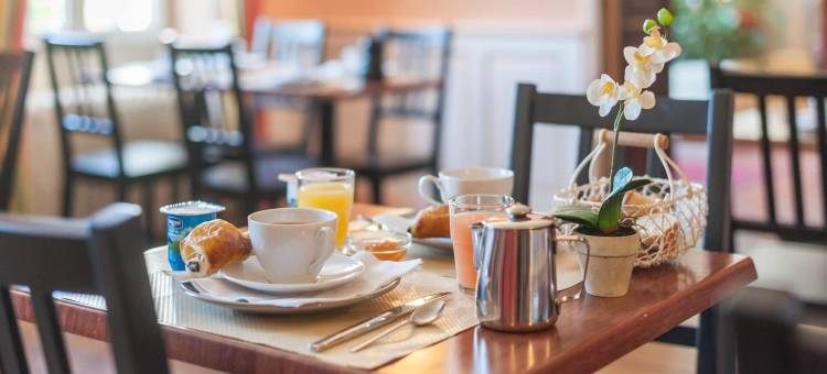 普里乌雷洛吉酒庄(Logis Domaine du Prieuré)图片