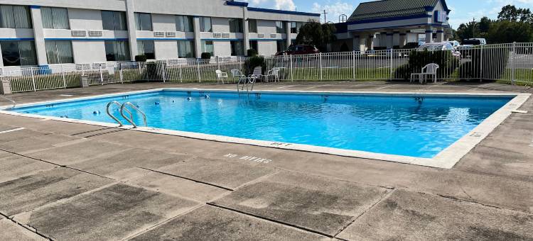 宾州克拉里恩 6 号套房酒店(Studio 6 Suites Clarion, PA)图片