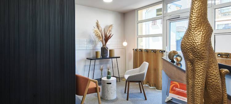 原创精品店，拉瑞沃特酒店，皮伊吉约姆(Originals Boutique, Hôtel Larivaut, Puy-Guillaume)图片