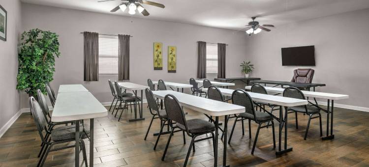 卡博特温德姆戴斯套房酒店(Days Inn & Suites by Wyndham Cabot)图片