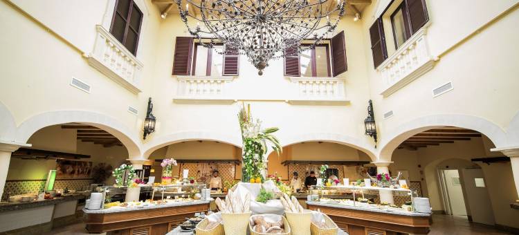 Robinson Cala Serena图片