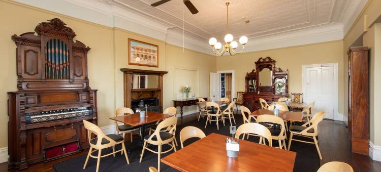 安克拉治海滨酒店(Anchorage Seafront Hotel)图片