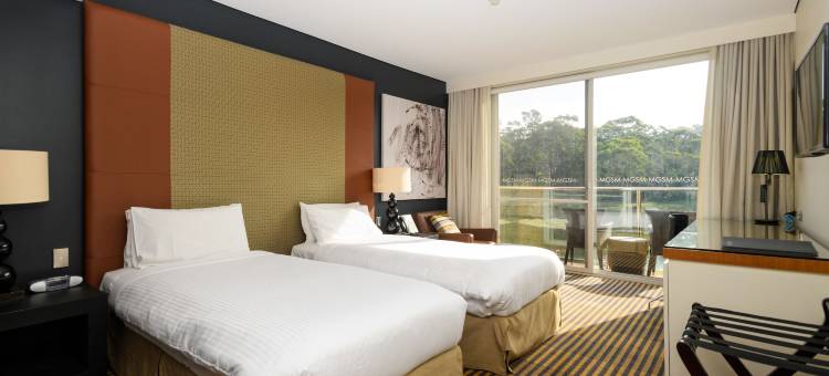 湖畔酒店及会议中心(Lakeside Hotel and Conference Centre)图片
