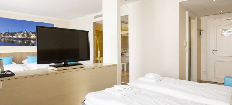 吕贝克伽和瑞森藤维尔酒店(Hotel IV Jahreszeiten Lübeck)图片