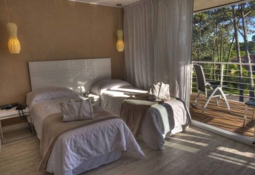 2122 Hotel Art Design Hotel Overview