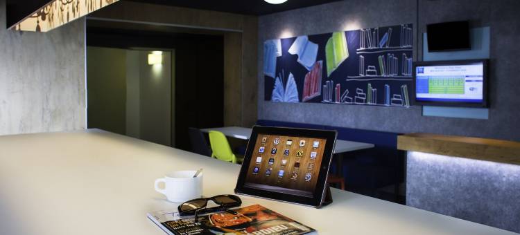 尚贝里南沙雷索宜必思快捷酒店(Ibis Budget Chambéry Sud Challes les Eaux)图片