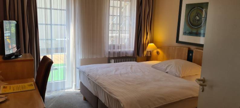 艾梅恩令格托伽尼酒店(Hotel Garni "Am Ellinger Tor")图片