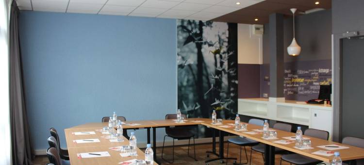 宜必思埃夫里库尔库罗纳酒店(Ibis Évry-Courcouronnes)图片