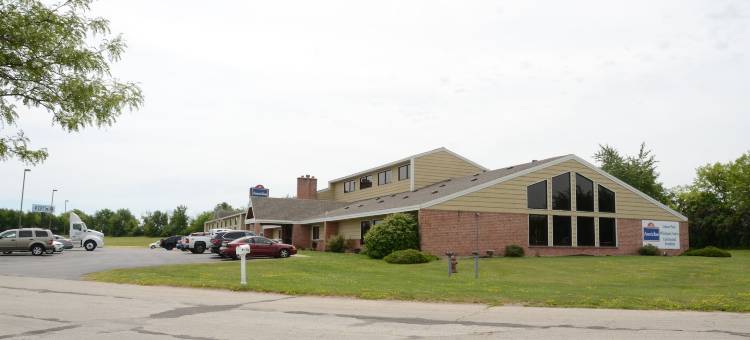 西伯灵顿美吟温德姆酒店(AmericInn by Wyndham West Burlington)图片