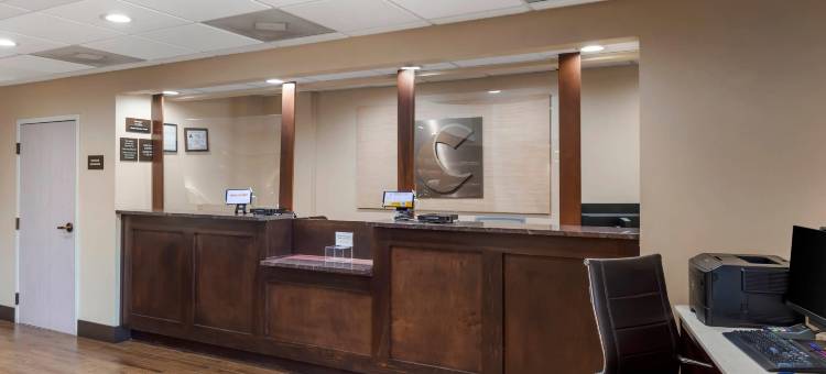 罗利核桃溪舒适套房酒店(Comfort Suites Raleigh Walnut Creek)图片