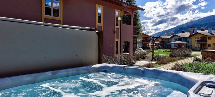 中心地段，滑进滑出，私人热水浴缸民宿(Central Location, Ski in/Ski Out, Private Hot Tub)图片