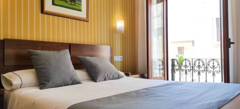 阿科斯大教堂酒店(Hotel Arcos Catedral)图片