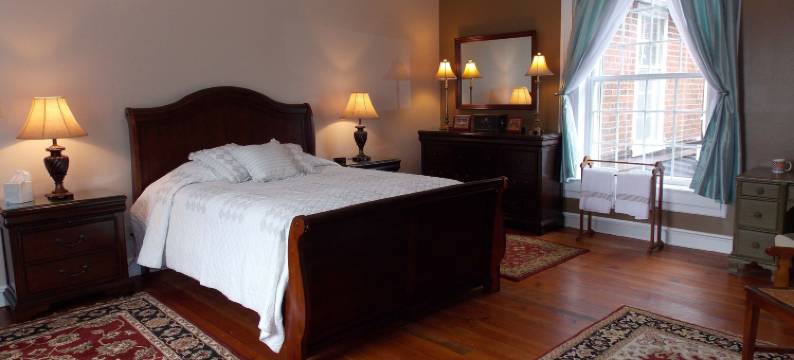 梅斯维尔庄园民宿(Maysville Manor Bed & Breakfast)图片