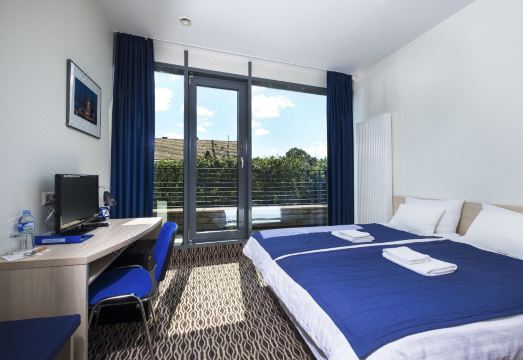 Kaunas City Hotel Overview