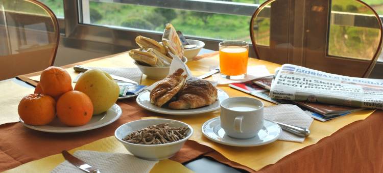 奥尔西娅宫酒店(Althea Palace Hotel)图片