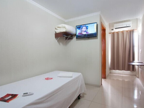 多拉杜斯图里斯酒店