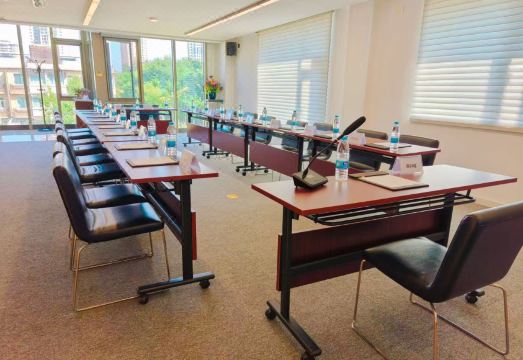 Green Park Hotel Hotel Overview