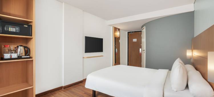宜必思加丁塞尔彭酒店(Ibis Gading Serpong)图片