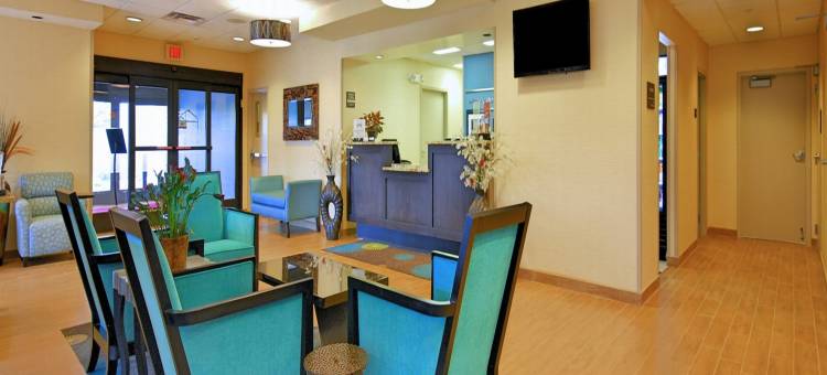 克林顿欢朋酒店(Hampton Inn Clinton)图片